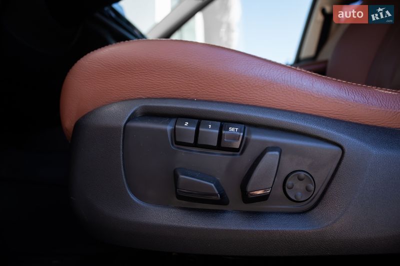 Внедорожник / Кроссовер BMW X5 2016 в Киеве