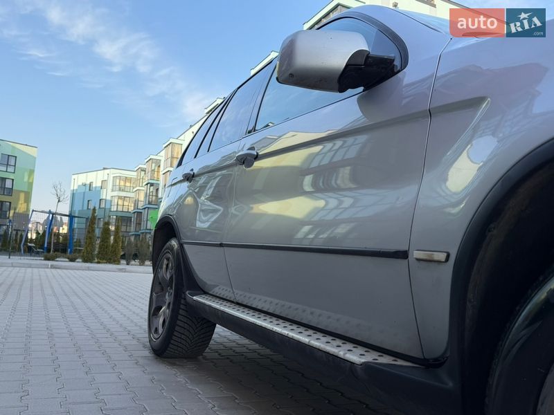 Внедорожник / Кроссовер BMW X5 2002 в Ровно