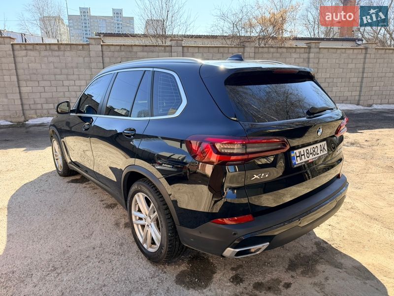 Позашляховик / Кросовер BMW X5 2021 в Києві