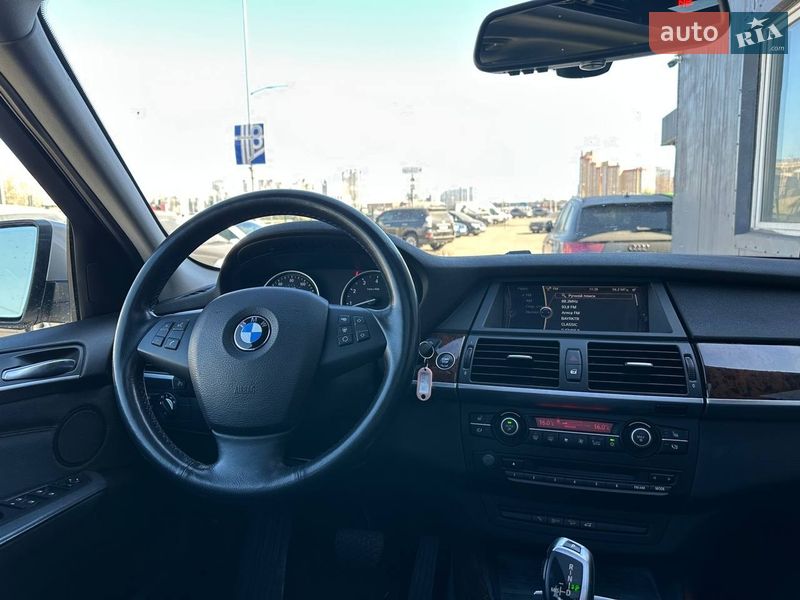 Позашляховик / Кросовер BMW X5 2012 в Києві