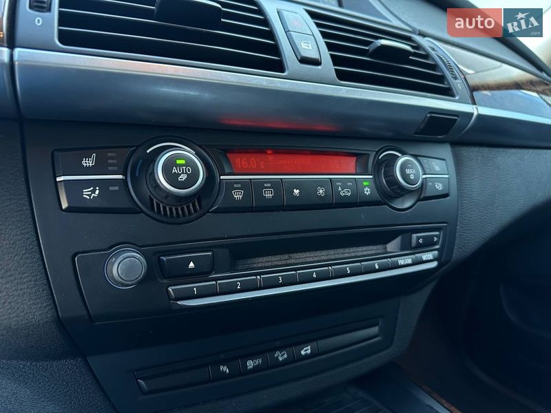 Позашляховик / Кросовер BMW X5 2012 в Києві