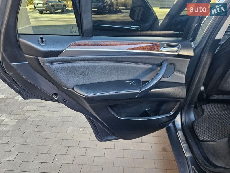 Внедорожник / Кроссовер BMW X5 2011 в Виннице