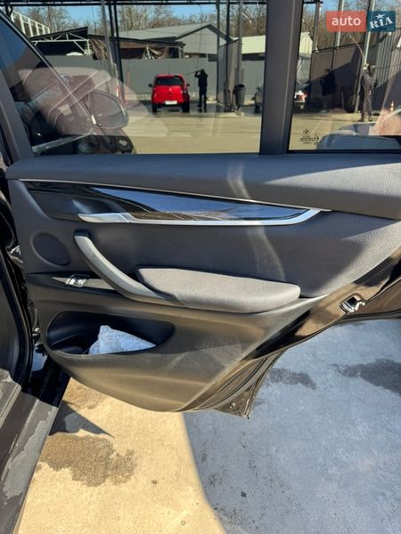 Внедорожник / Кроссовер BMW X5 2016 в Киеве