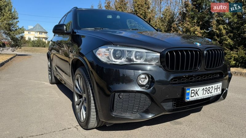 Позашляховик / Кросовер BMW X5 2015 в Рівному