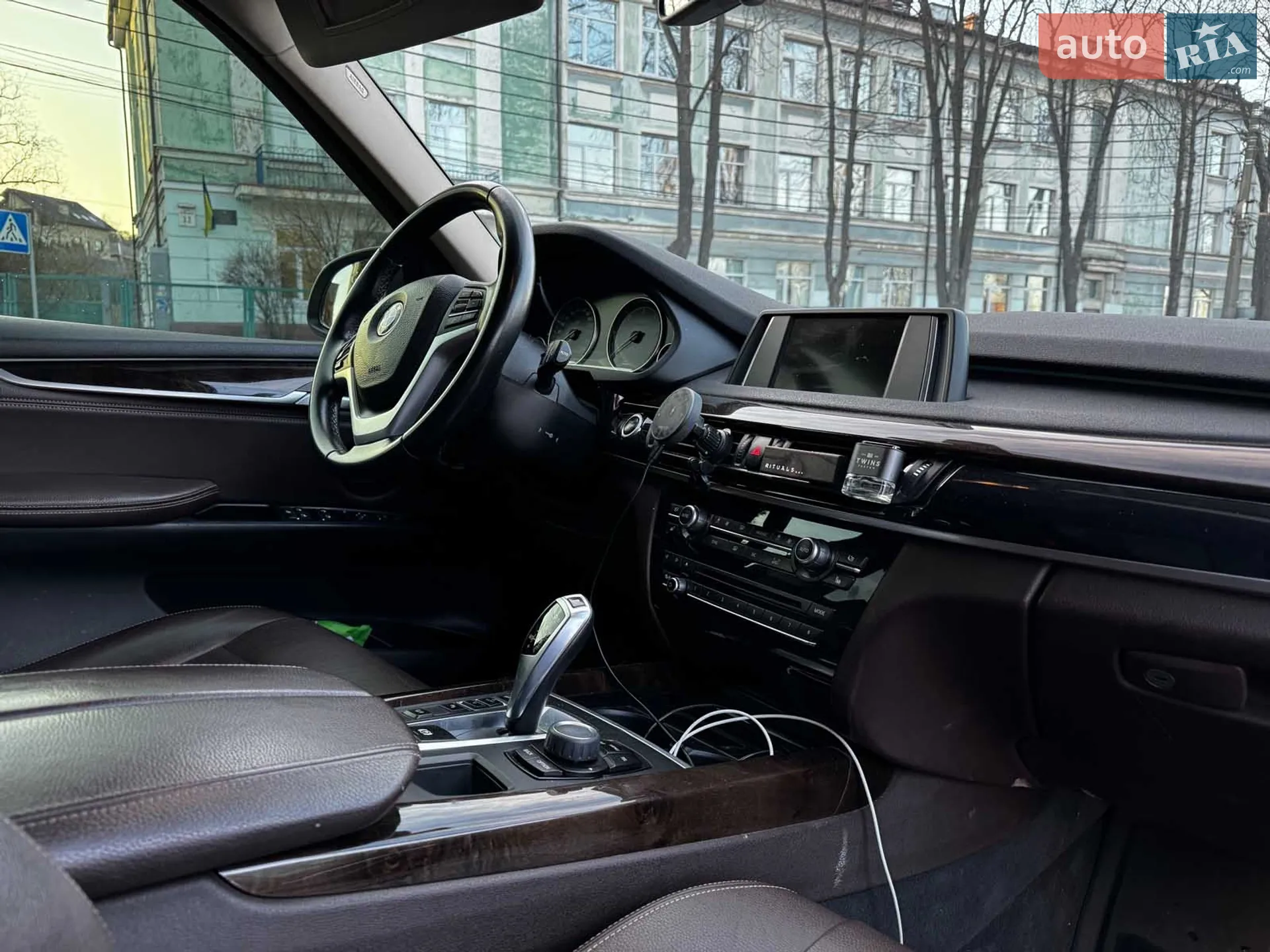 2017 BMW X5 - мініатюра 24
