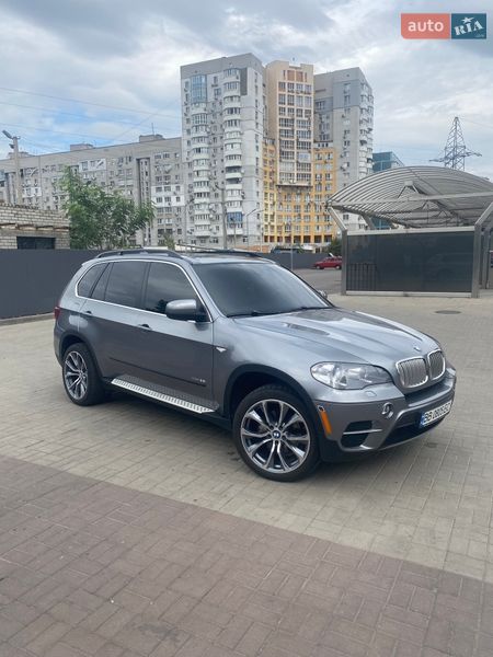 Внедорожник / Кроссовер BMW X5 2013 в Днепре