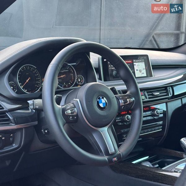 Внедорожник / Кроссовер BMW X5 2016 в Дубно