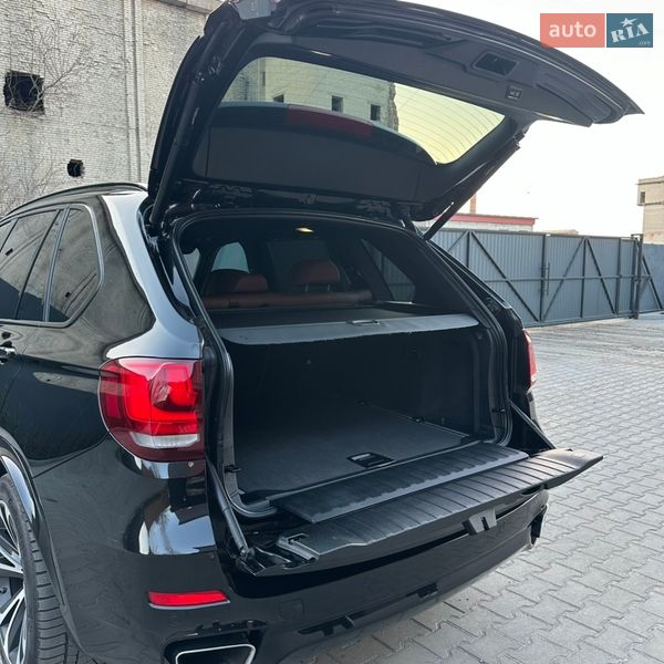 Внедорожник / Кроссовер BMW X5 2016 в Дубно