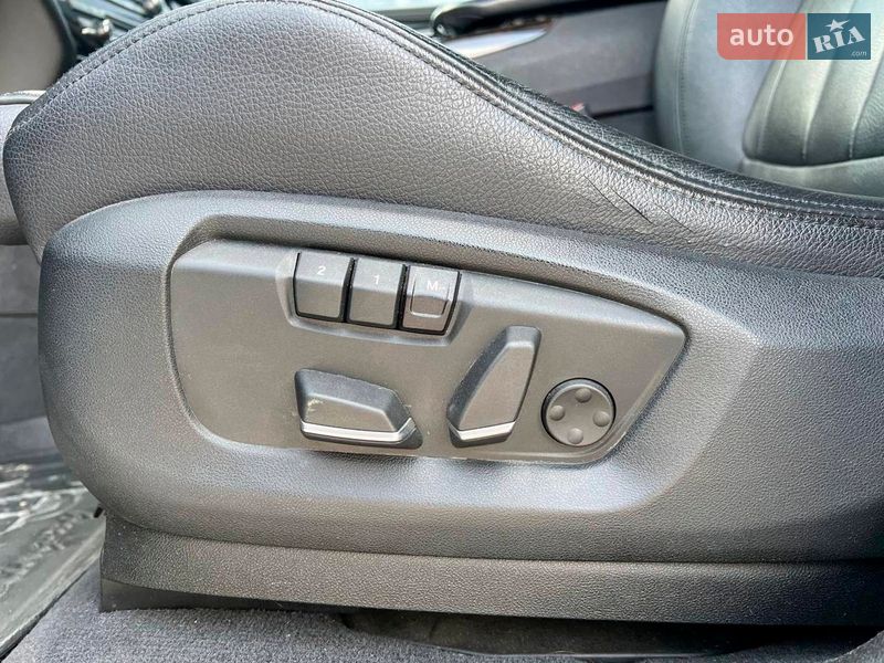 Внедорожник / Кроссовер BMW X5 2016 в Львове