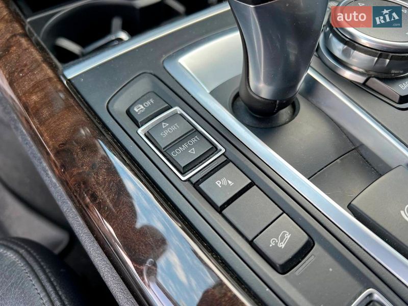 Внедорожник / Кроссовер BMW X5 2016 в Львове