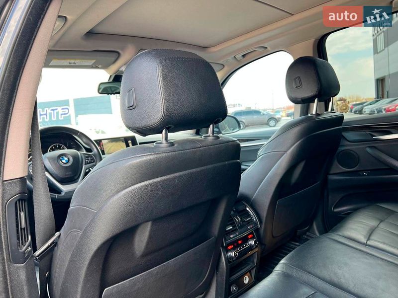 Внедорожник / Кроссовер BMW X5 2016 в Львове