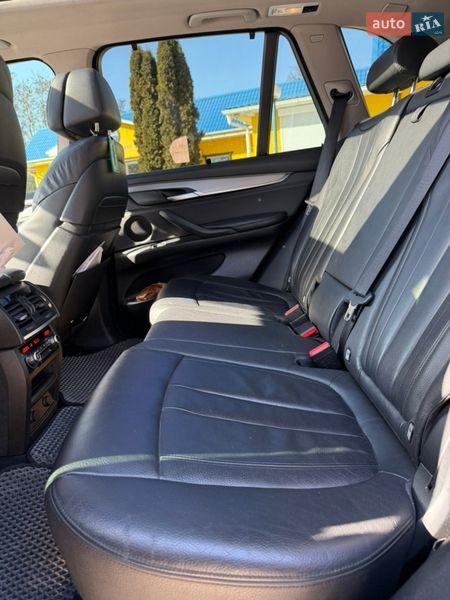 Позашляховик / Кросовер BMW X5 2014 в Києві