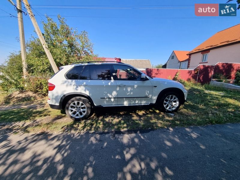 Внедорожник / Кроссовер BMW X5 2011 в Лысянке