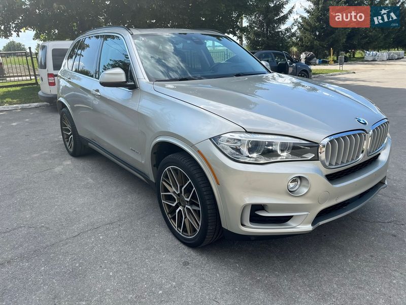 Позашляховик / Кросовер BMW X5 2015 в Чернівцях