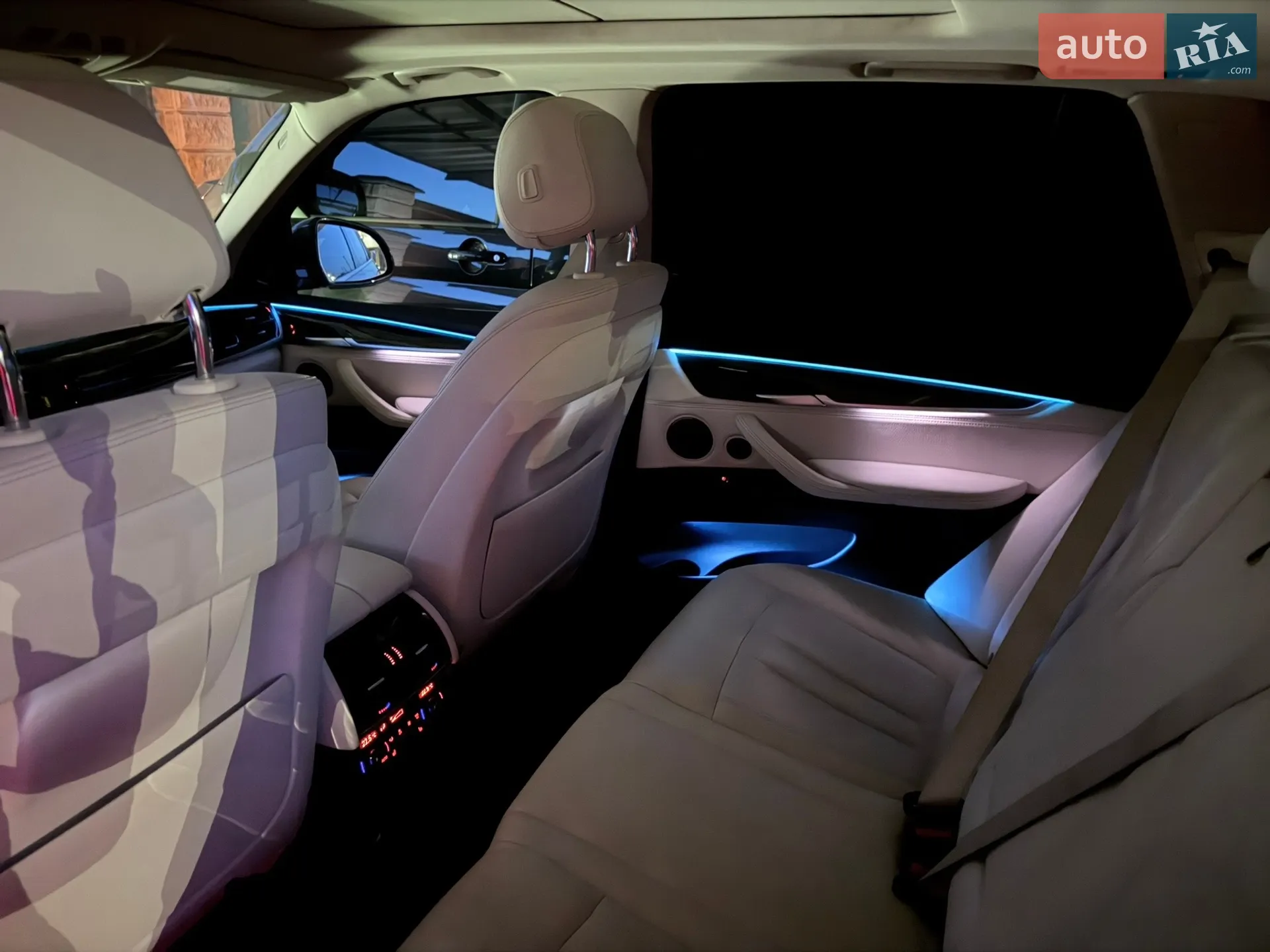 2015 BMW X5 - мініатюра 3