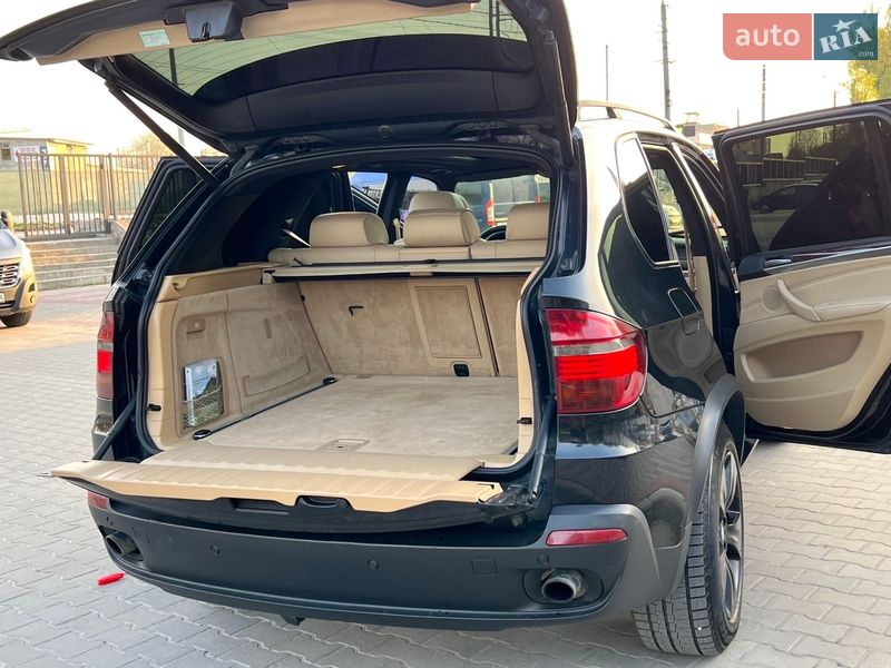 Внедорожник / Кроссовер BMW X5 2008 в Вараше