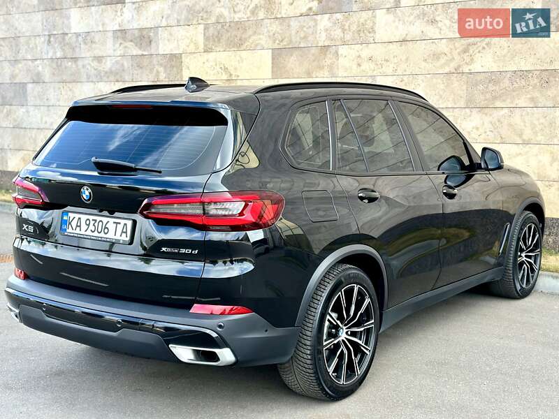 Позашляховик / Кросовер BMW X5 2022 в Києві фото 30 Позашляховик / Кросовер BMW X5 2022 в Києві