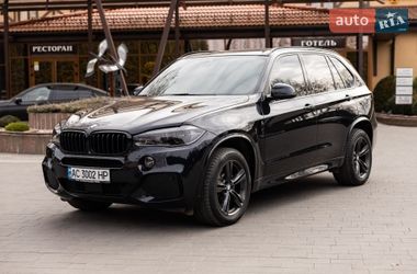 Позашляховик / Кросовер BMW X5 2016 в Луцьку