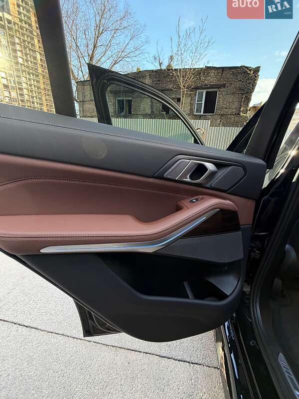 Внедорожник / Кроссовер BMW X5 2024 в Киеве