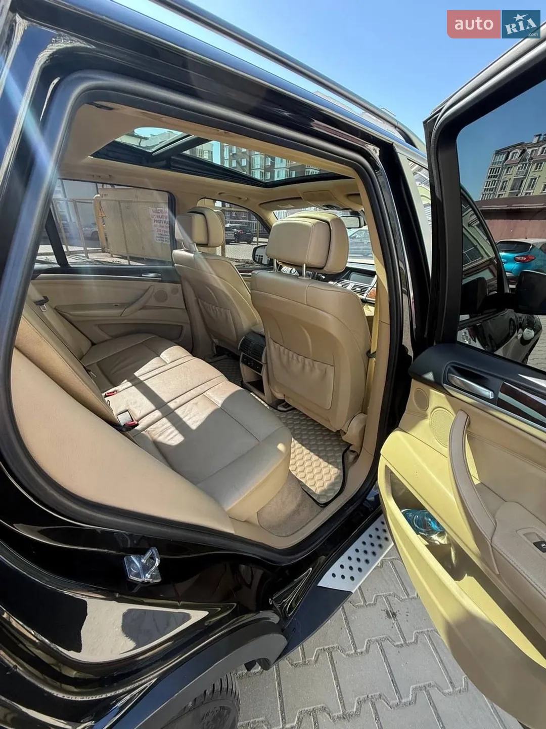 2010 BMW X5 - мініатюра 20