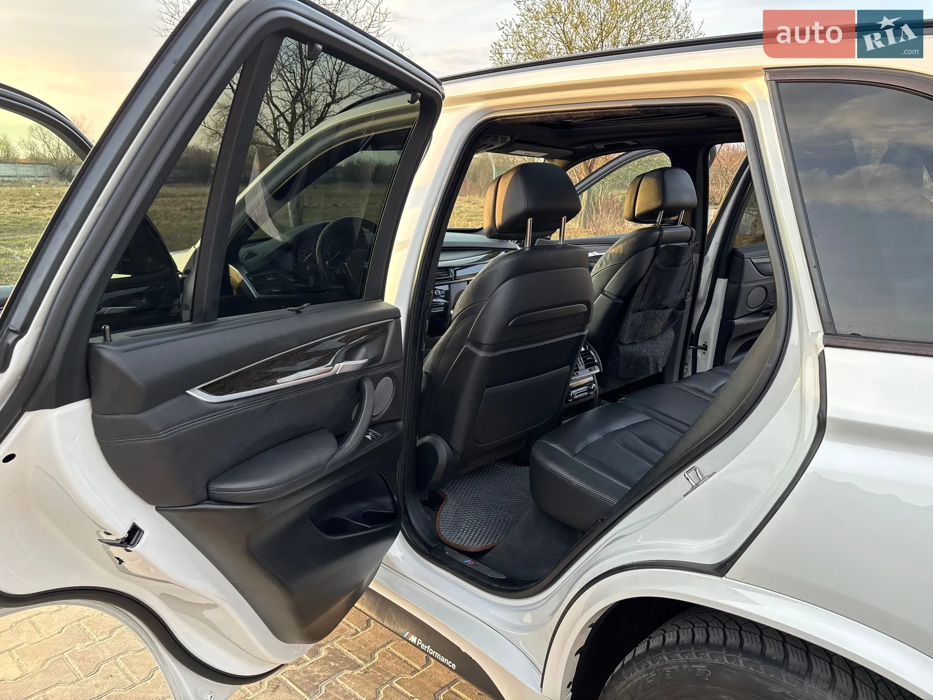 2015 BMW X5 - мініатюра 15