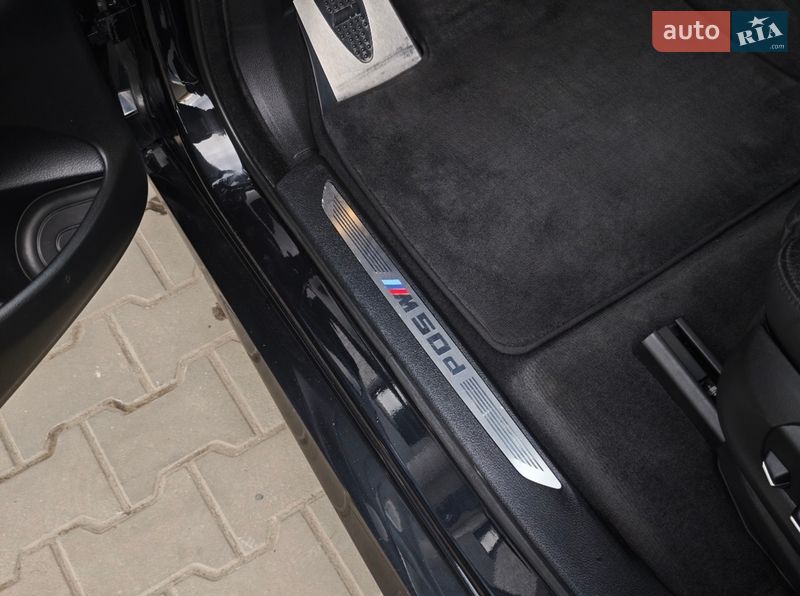 Внедорожник / Кроссовер BMW X5 2016 в Луцке