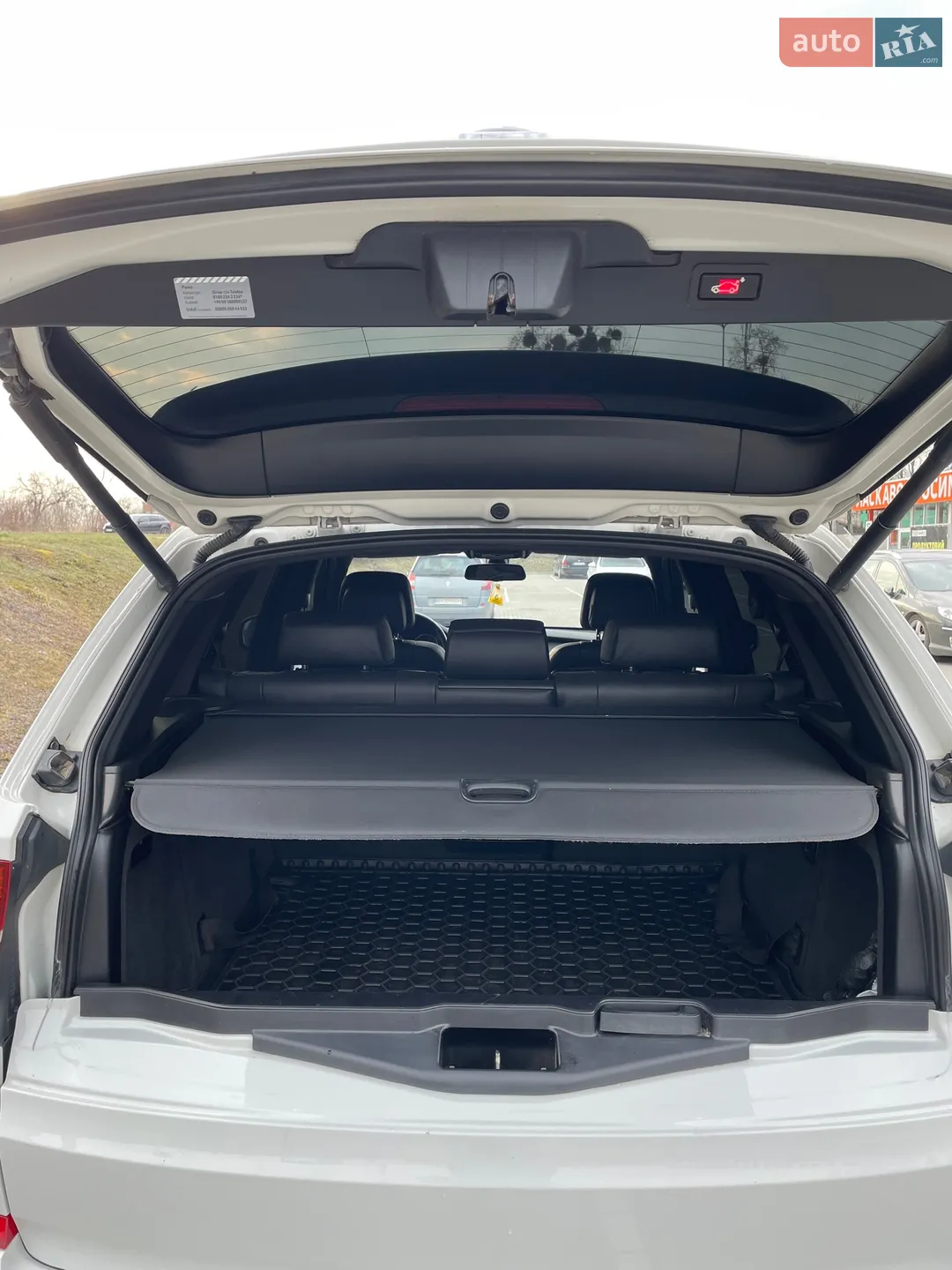 2010 BMW X5 - мініатюра 9