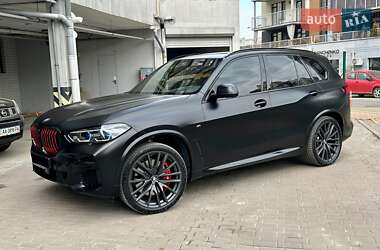Внедорожник / Кроссовер BMW X5 2022 в Киеве