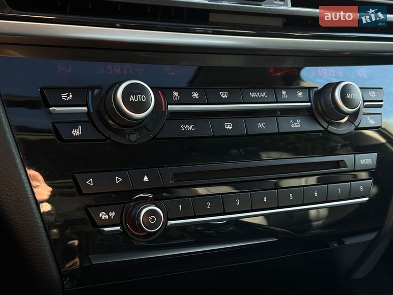 Внедорожник / Кроссовер BMW X5 2013 в Львове