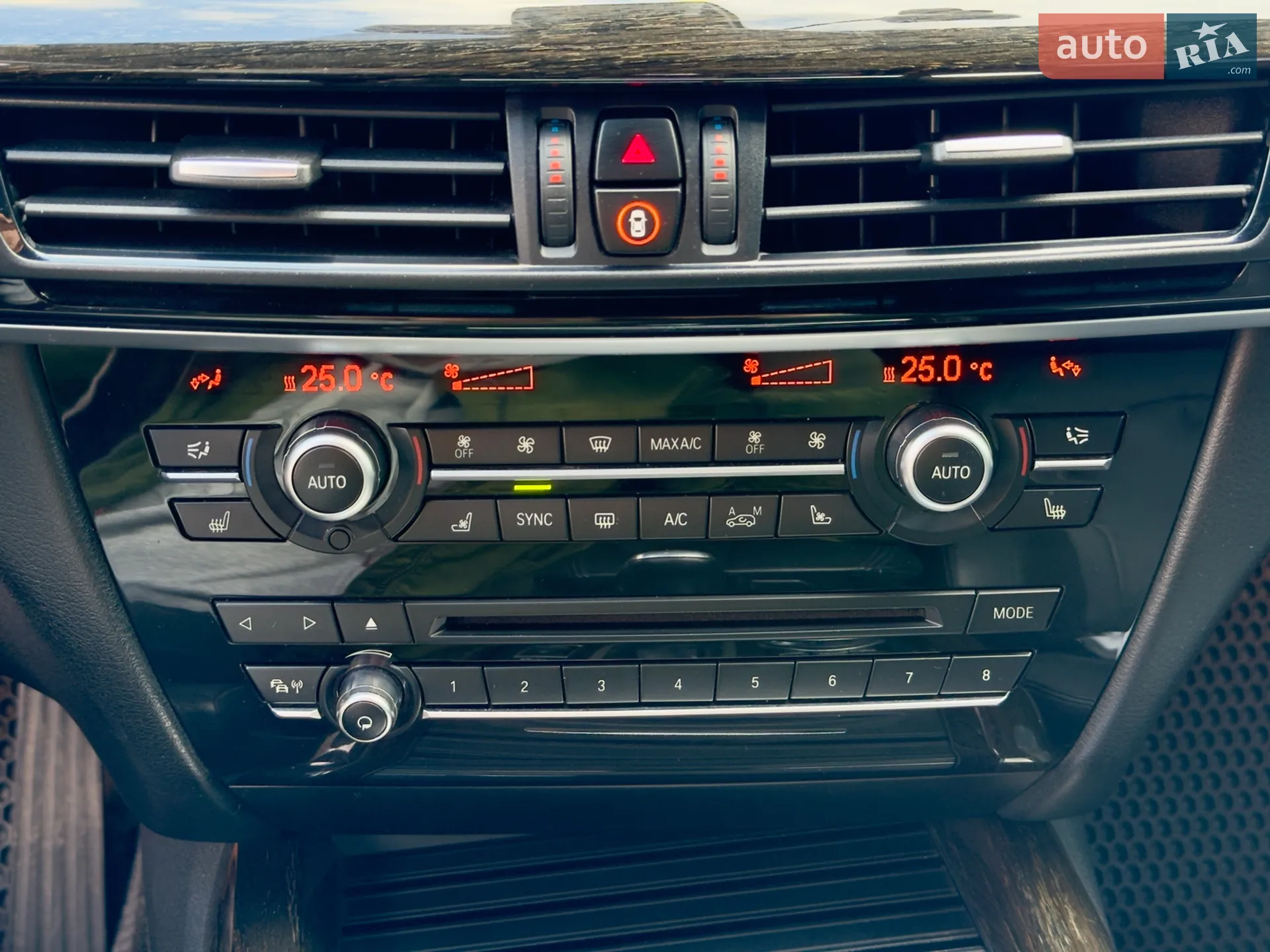 2014 BMW X5 - мініатюра 26