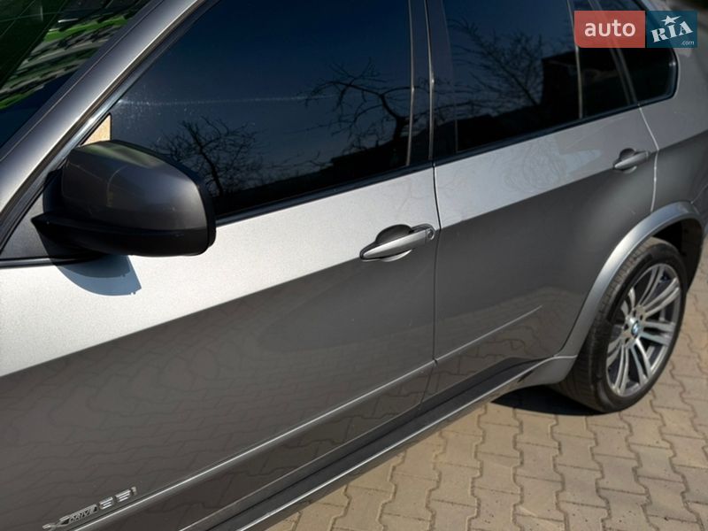 Внедорожник / Кроссовер BMW X5 2012 в Ровно