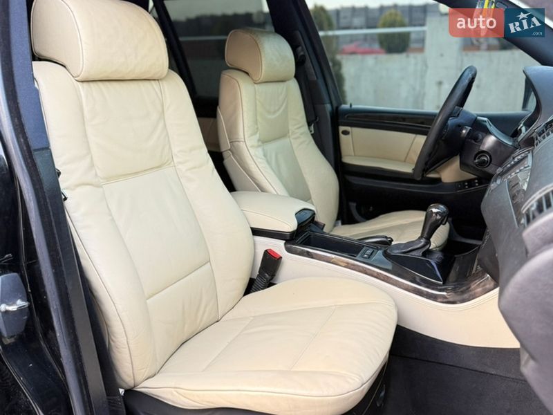 Внедорожник / Кроссовер BMW X5 2005 в Черновцах
