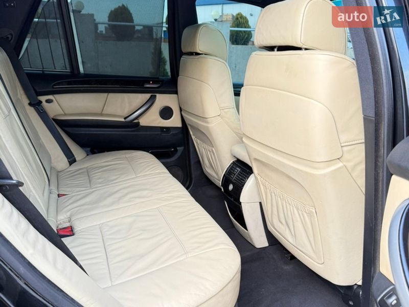 Внедорожник / Кроссовер BMW X5 2005 в Черновцах
