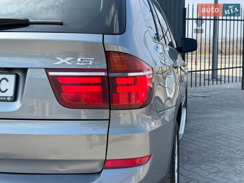 Внедорожник / Кроссовер BMW X5 2011 в Киеве