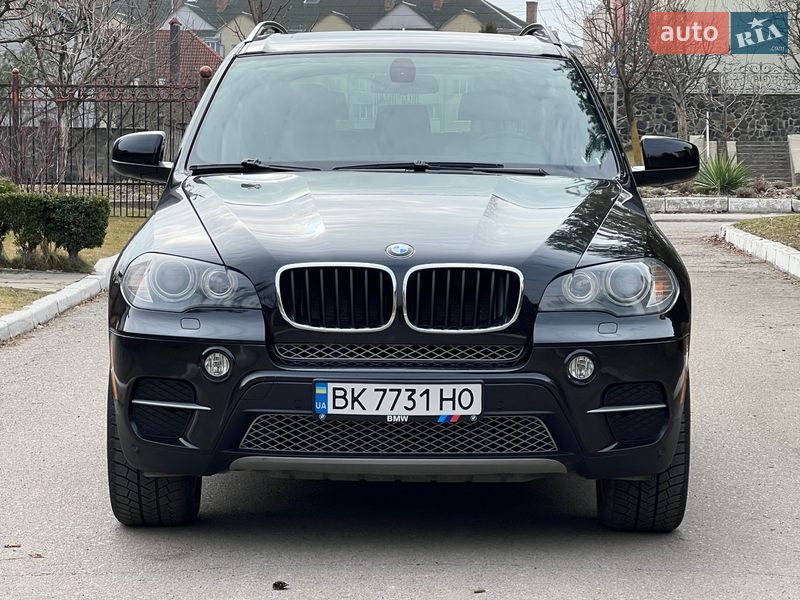 Внедорожник / Кроссовер BMW X5 2010 в Ровно
