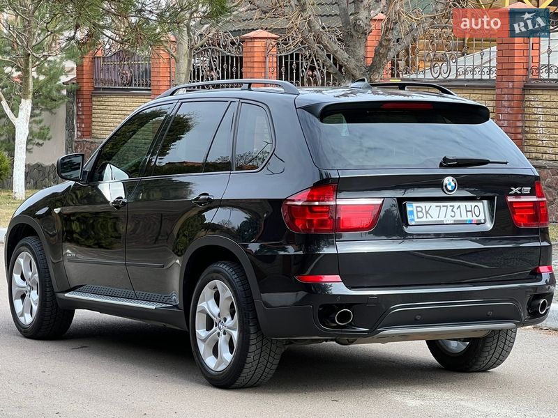 Внедорожник / Кроссовер BMW X5 2010 в Ровно