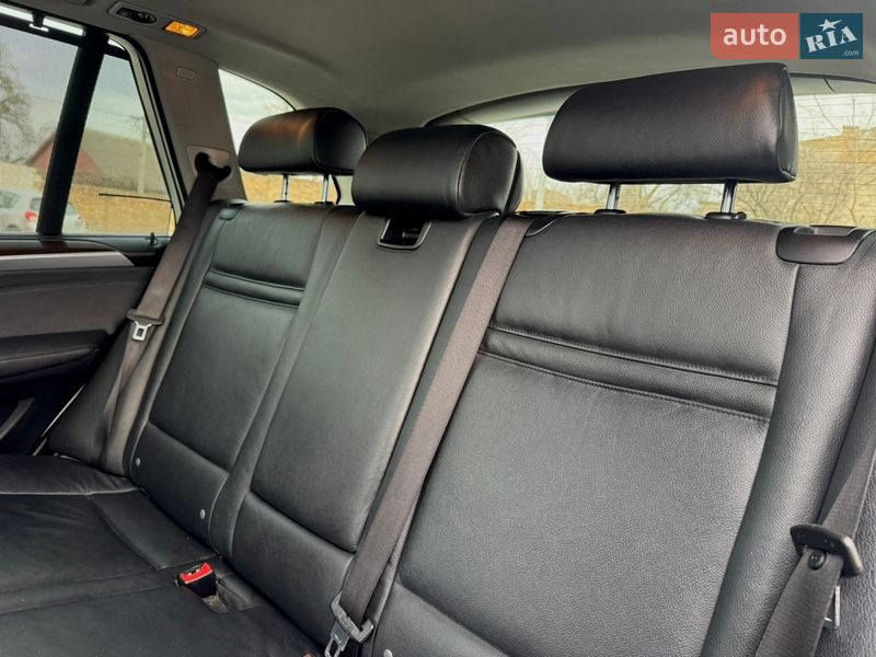 Позашляховик / Кросовер BMW X5 2012 в Рівному