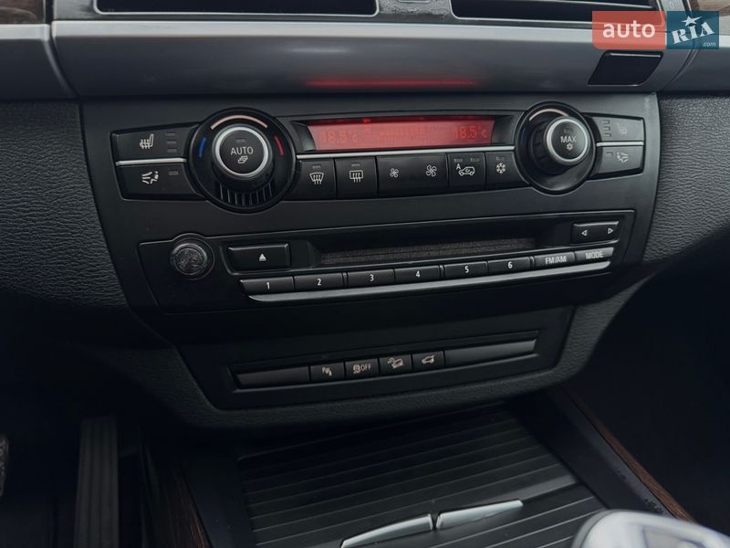 Позашляховик / Кросовер BMW X5 2012 в Рівному