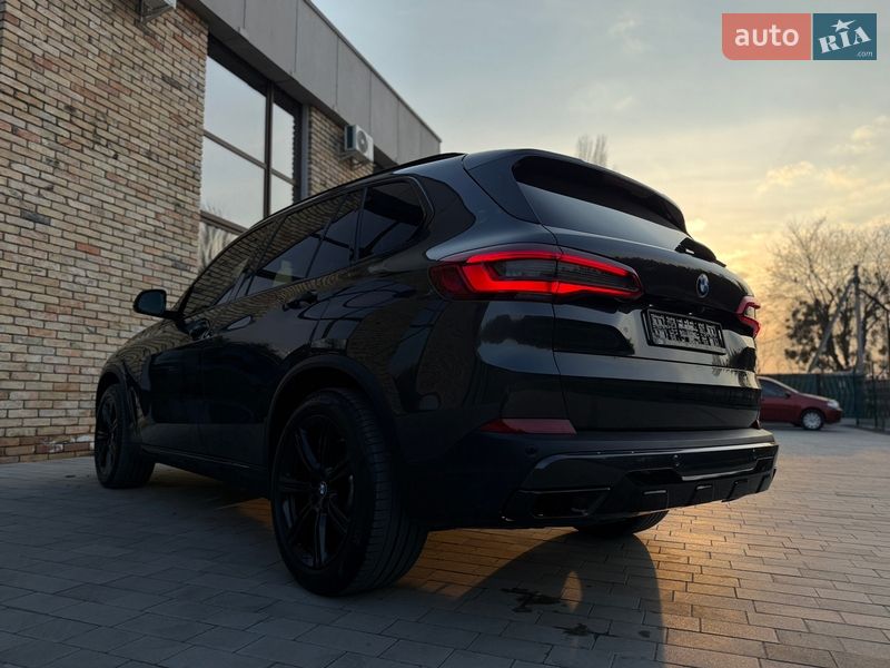 Позашляховик / Кросовер BMW X5 2019 в Луцьку