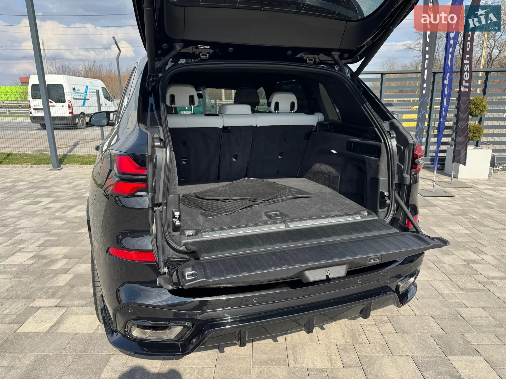 2023 BMW X5 - мініатюра 32