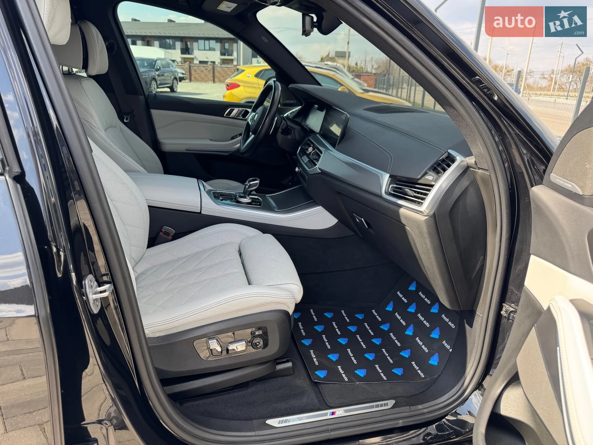 2023 BMW X5 - мініатюра 43