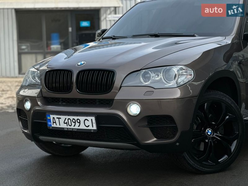 Внедорожник / Кроссовер BMW X5 2011 в Ивано-Франковске
