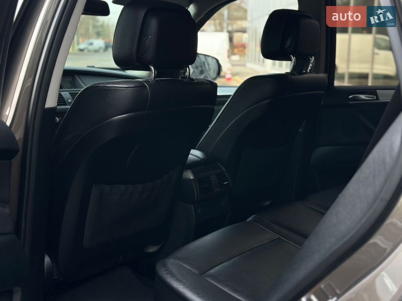 Внедорожник / Кроссовер BMW X5 2011 в Ивано-Франковске