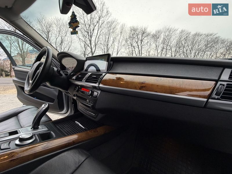 Позашляховик / Кросовер BMW X5 2009 в Коломиї