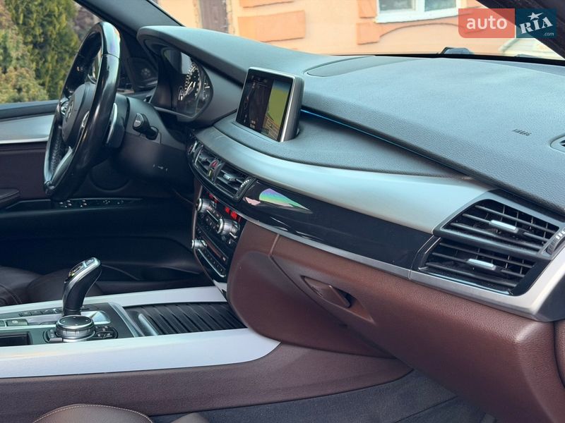 Внедорожник / Кроссовер BMW X5 2015 в Вараше