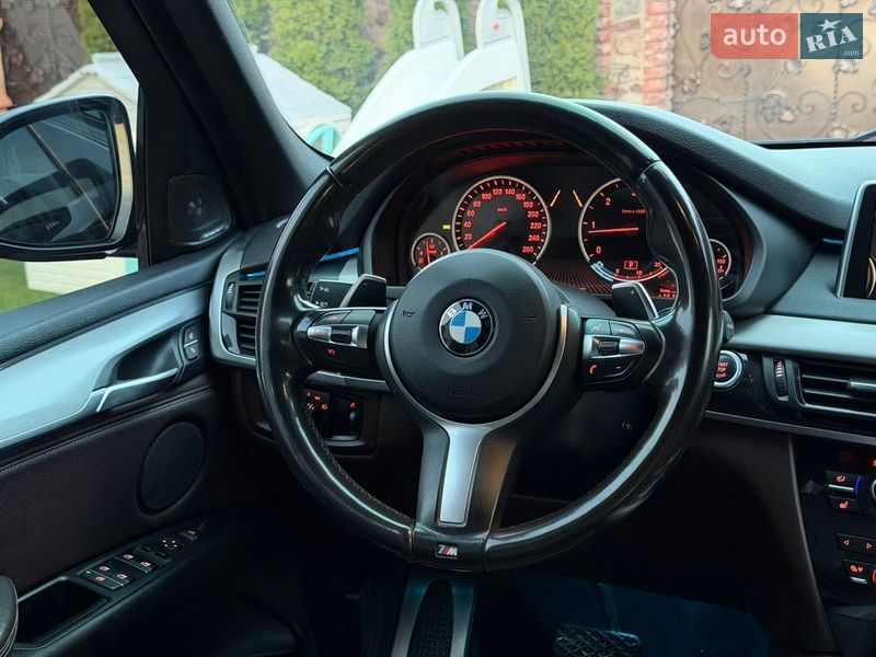 Внедорожник / Кроссовер BMW X5 2015 в Вараше