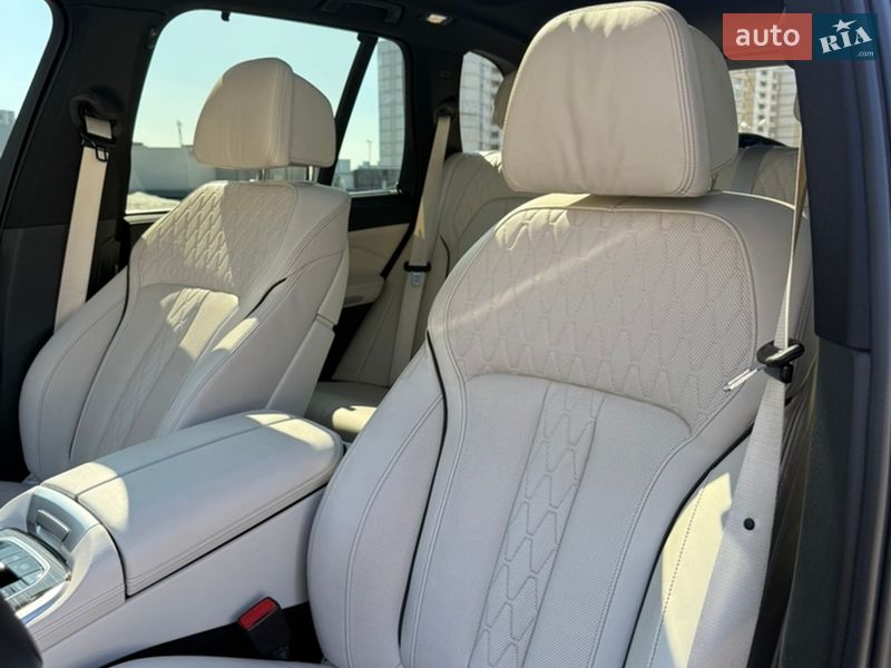 Внедорожник / Кроссовер BMW X5 2021 в Киеве