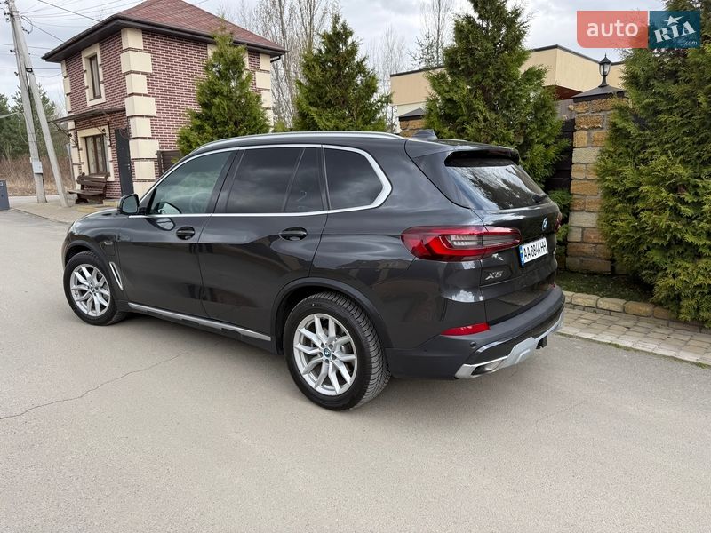 Внедорожник / Кроссовер BMW X5 2022 в Киеве