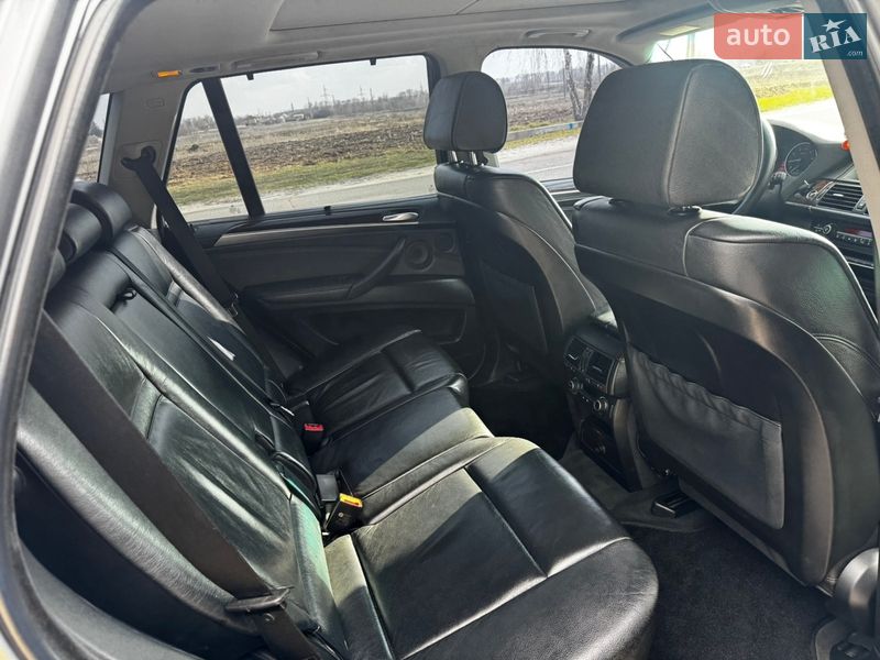 Внедорожник / Кроссовер BMW X5 2006 в Барышевке