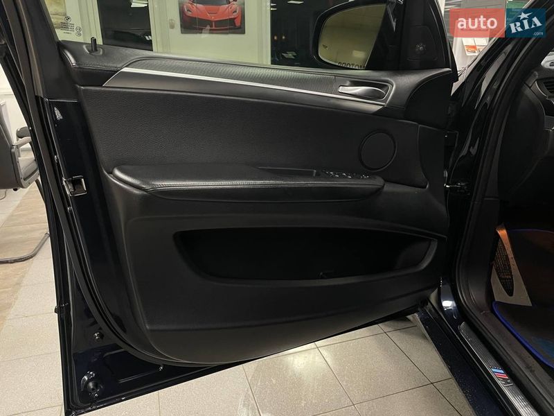 Внедорожник / Кроссовер BMW X5 2011 в Киеве